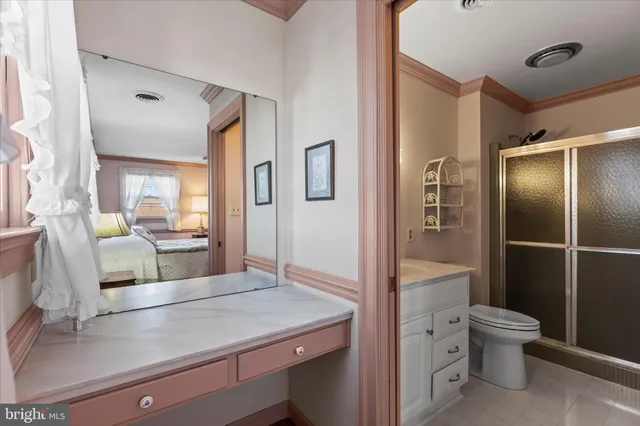 $469,900 | 930 Hickory Hill Lane, York, PA 17402