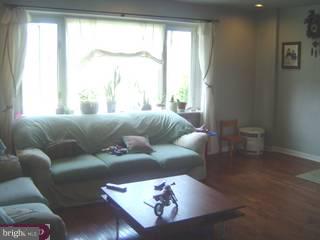 1735 Fox Chase Road Philadelphia, PA 19152 - Photo 3 of 6 Gallery Image 3