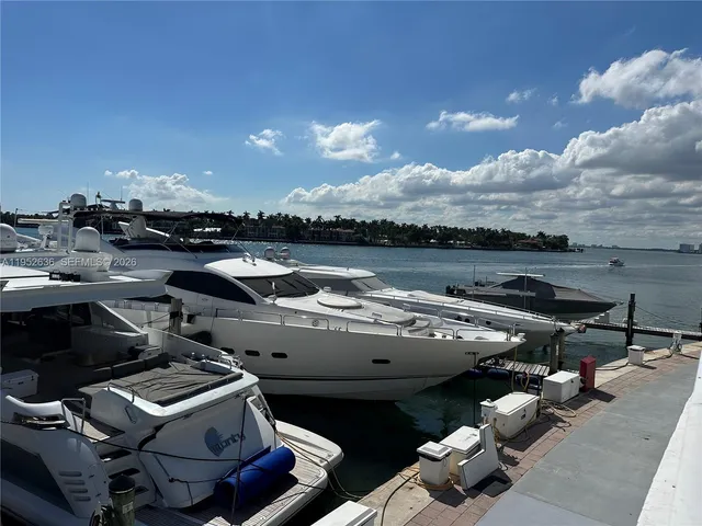 $2,100 | 900 Bay Drive, Unit 413, Miami Beach, FL 33141