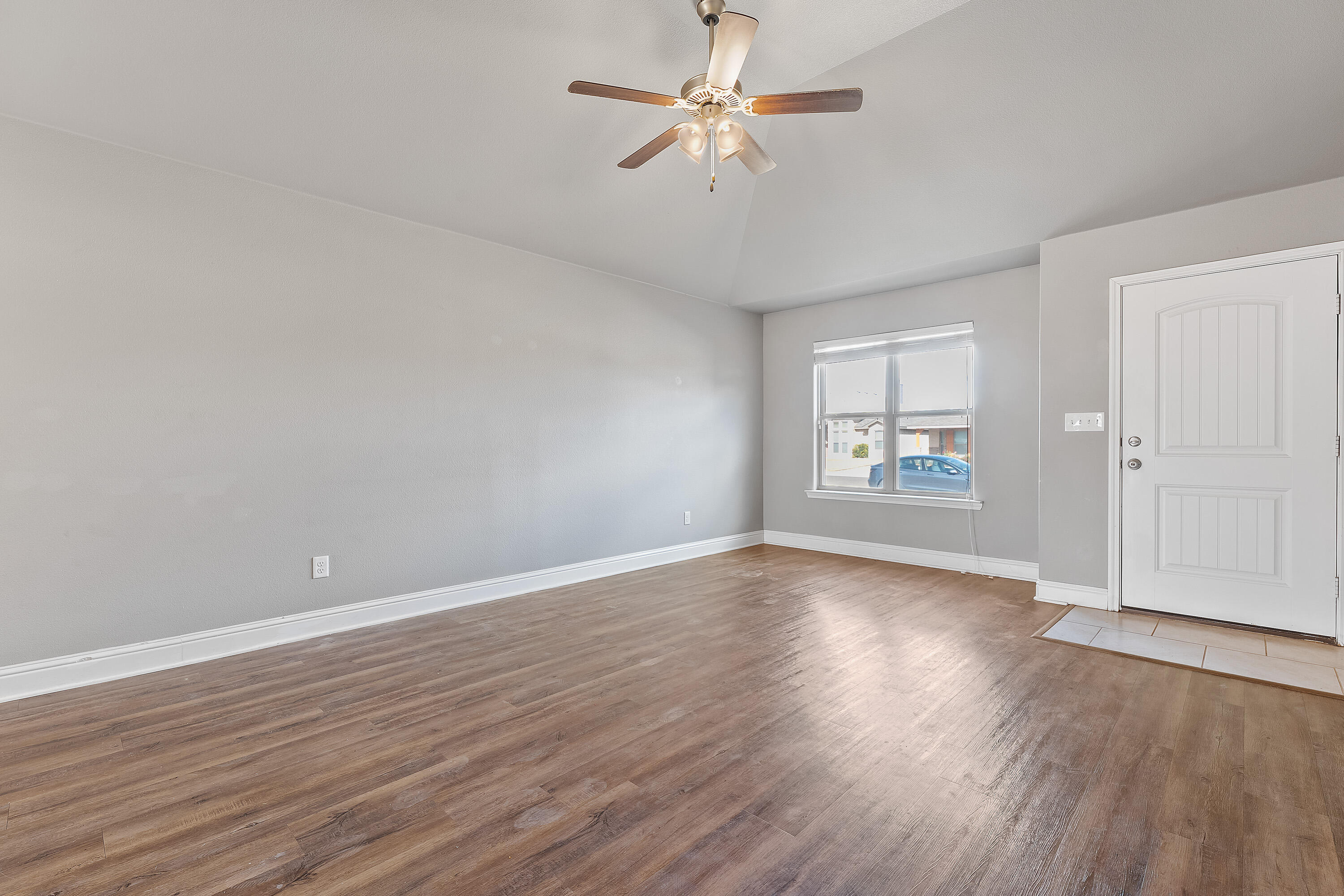 7029 34th Place Lubbock, TX 79407 - Photo 5 of 22 DSC01637