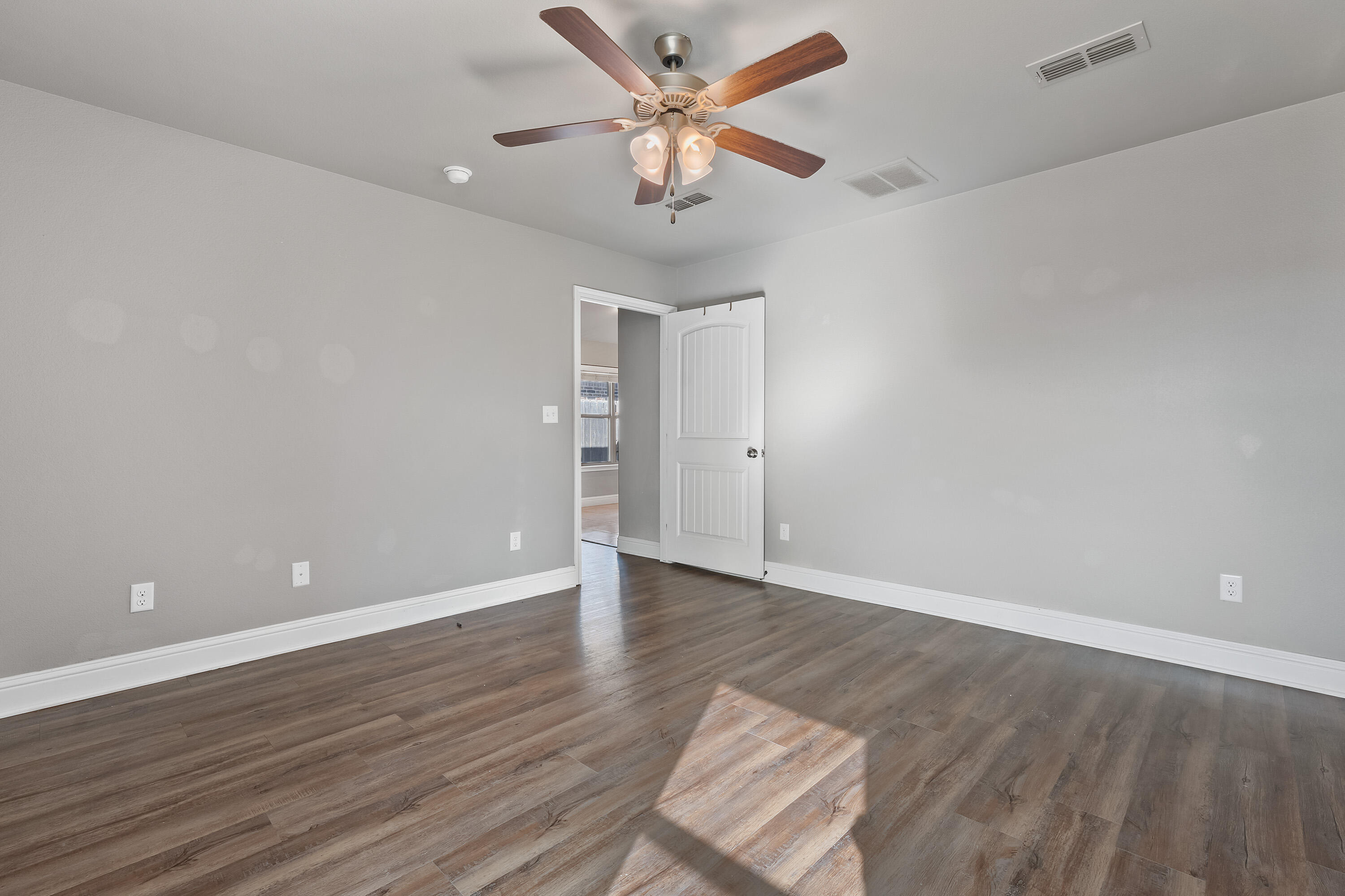 7029 34th Place Lubbock, TX 79407 - Photo 10 of 22 DSC01652