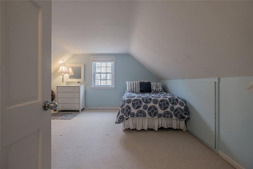 5 Evergreen Road Freeport, ME 04032 - Photo 19 of 35 Master Bedroom