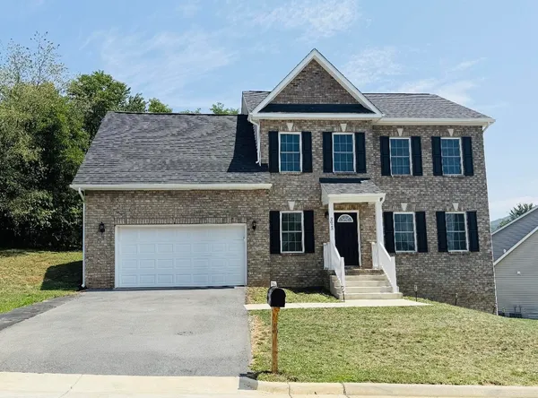 $445,000 | 2023 Heys Lane, Vinton, VA 24179