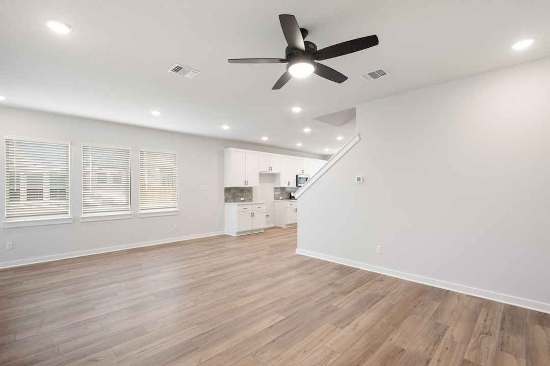 102 Marie Way Georgetown, TX 78626 - Photo 10 of 38