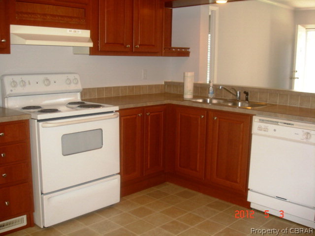 4232 Desha Road Tappahannock, VA 22560 - Photo 4 of 13 Gallery Image 4