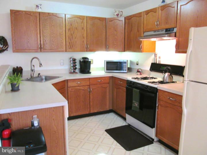 67 Walker Road Royersford, PA 19468 - Photo 4 of 17 Gallery Image 4