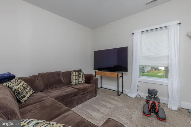 $398,500 | 608 Salem Avenue, Woodbury, NJ 08096