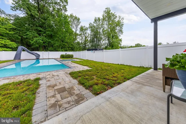 $398,500 | 608 Salem Avenue, Woodbury, NJ 08096