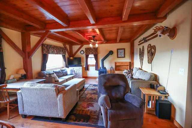 $525,000 | 166 Taylor Lane, Whitingham, VT 05361