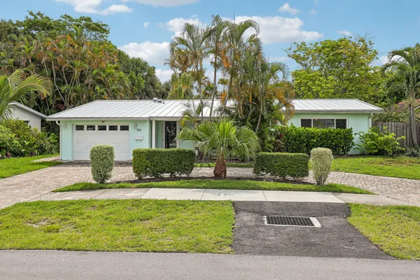 $645,000 | 500 Southeast 8th Avenue, Deerfield Beach, FL 33441