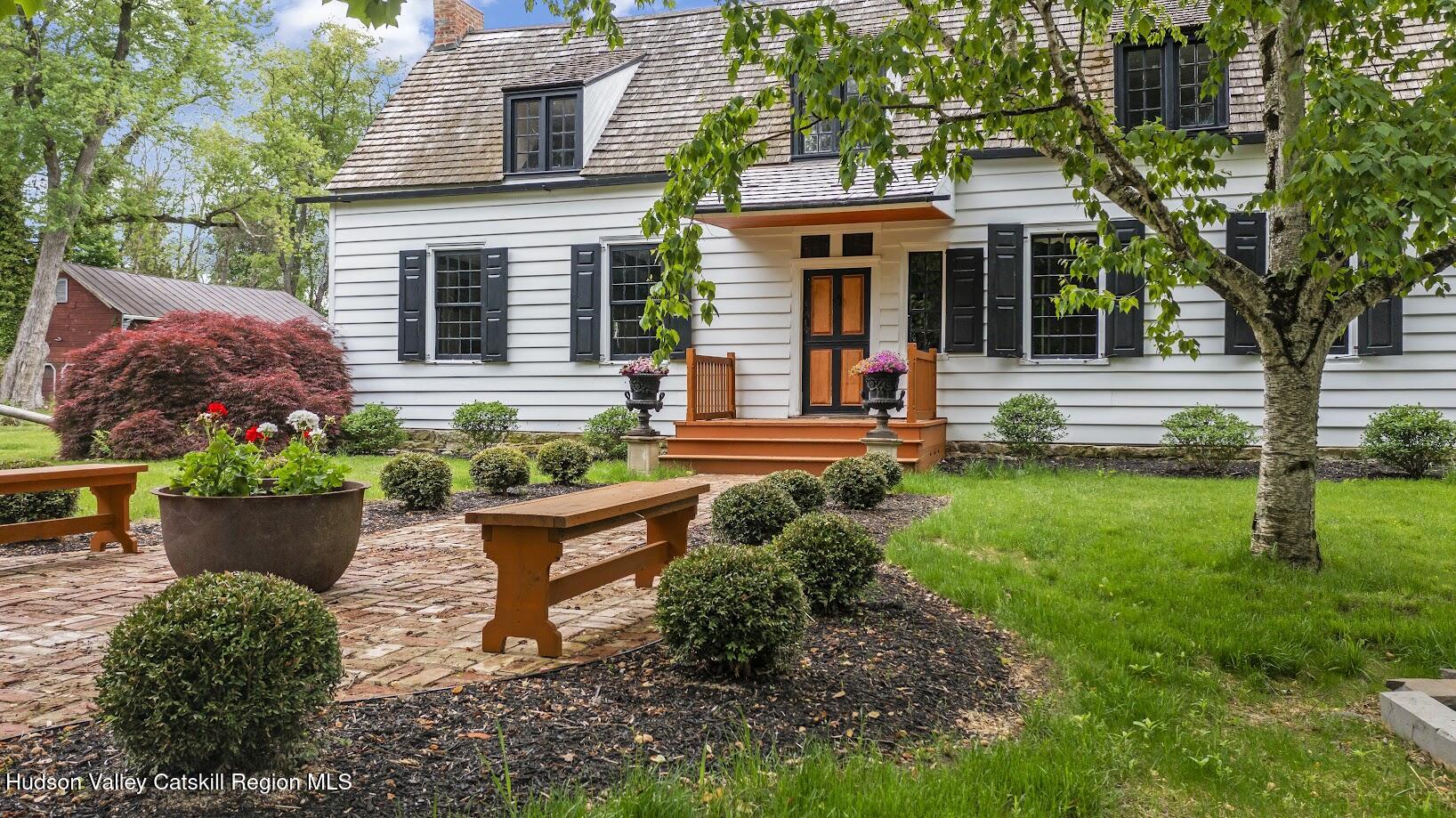 33 Broad Street Kinderhook, NY 12106 - Photo 4 of 76 Close-up of entry walk