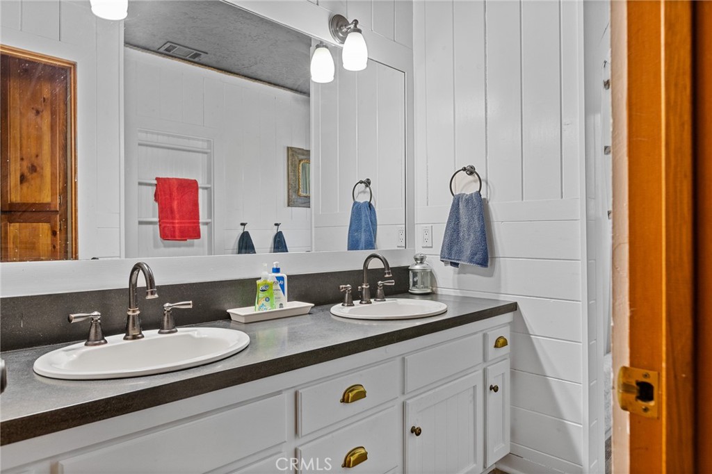 137 John Muir Road Lake Arrowhead, CA 92352 - Photo 26 of 39