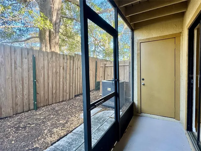 $199,900 | 1422 Highland Ridge Circle, Brandon, FL 33510