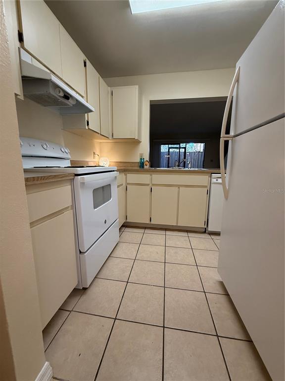 1422 Highland Ridge Circle Brandon, FL 33510 - Photo 6 of 17