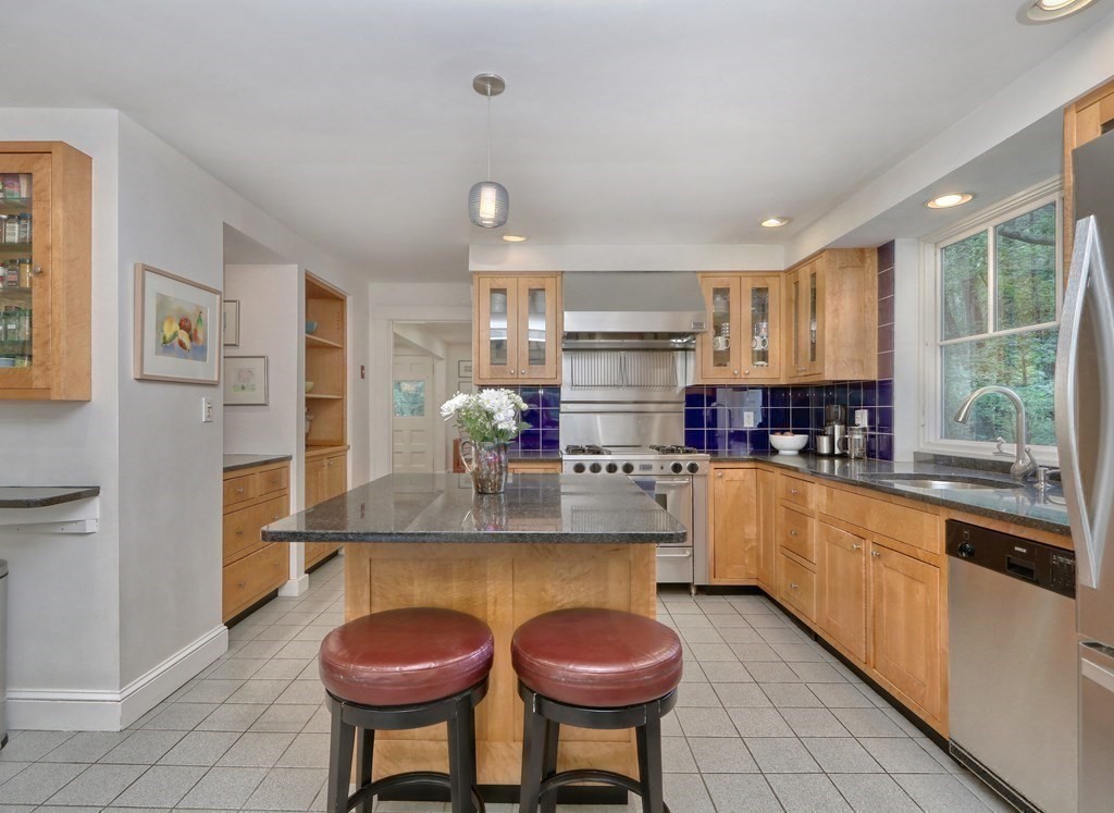 100 Lincoln Road Lincoln, MA 01773 - Photo 16 of 32 Gallery Image 16