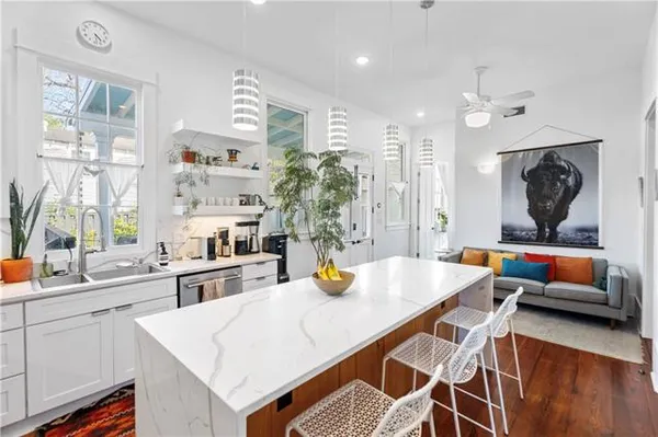 $6,900 | 3400 Royal Street, New Orleans, LA 70117
