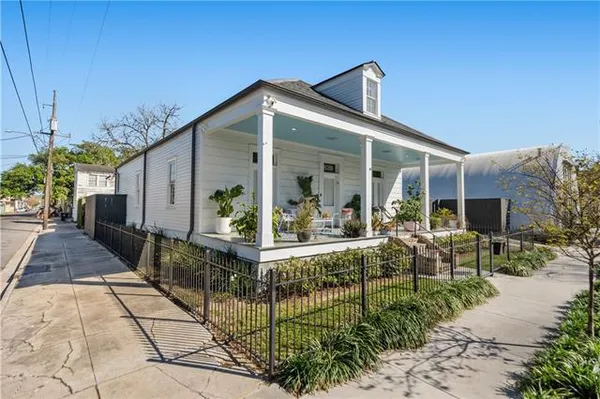 $6,900 | 3400 Royal Street, New Orleans, LA 70117
