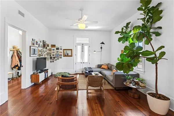 $6,900 | 3400 Royal Street, New Orleans, LA 70117