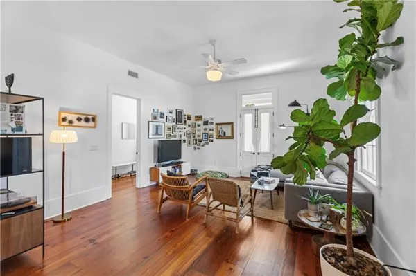 $6,900 | 3400 Royal Street, New Orleans, LA 70117