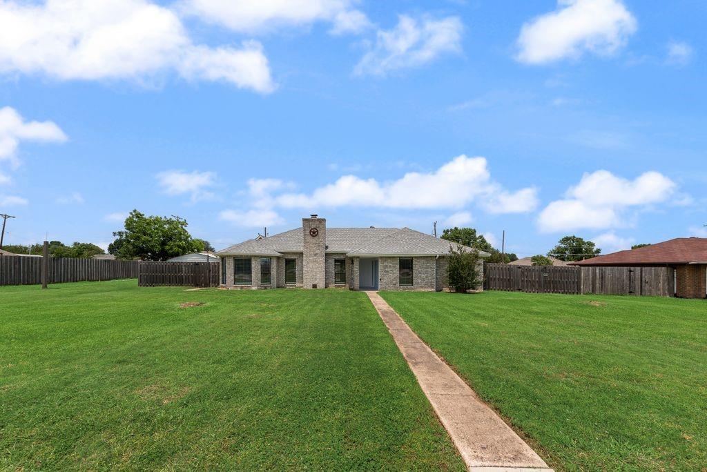 3517 Sachse Road Sachse, TX 75048 - Photo 4 of 40