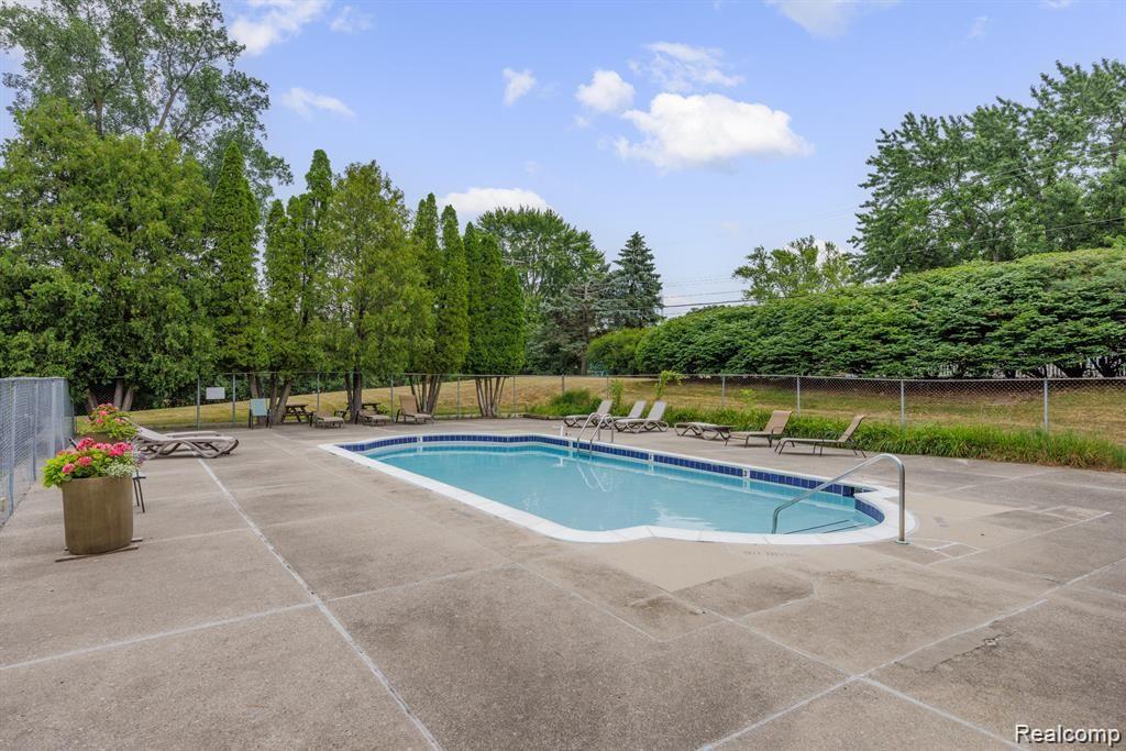803 Plate Street, Unit 207 Rochester, MI 48307 - Photo 14 of 15