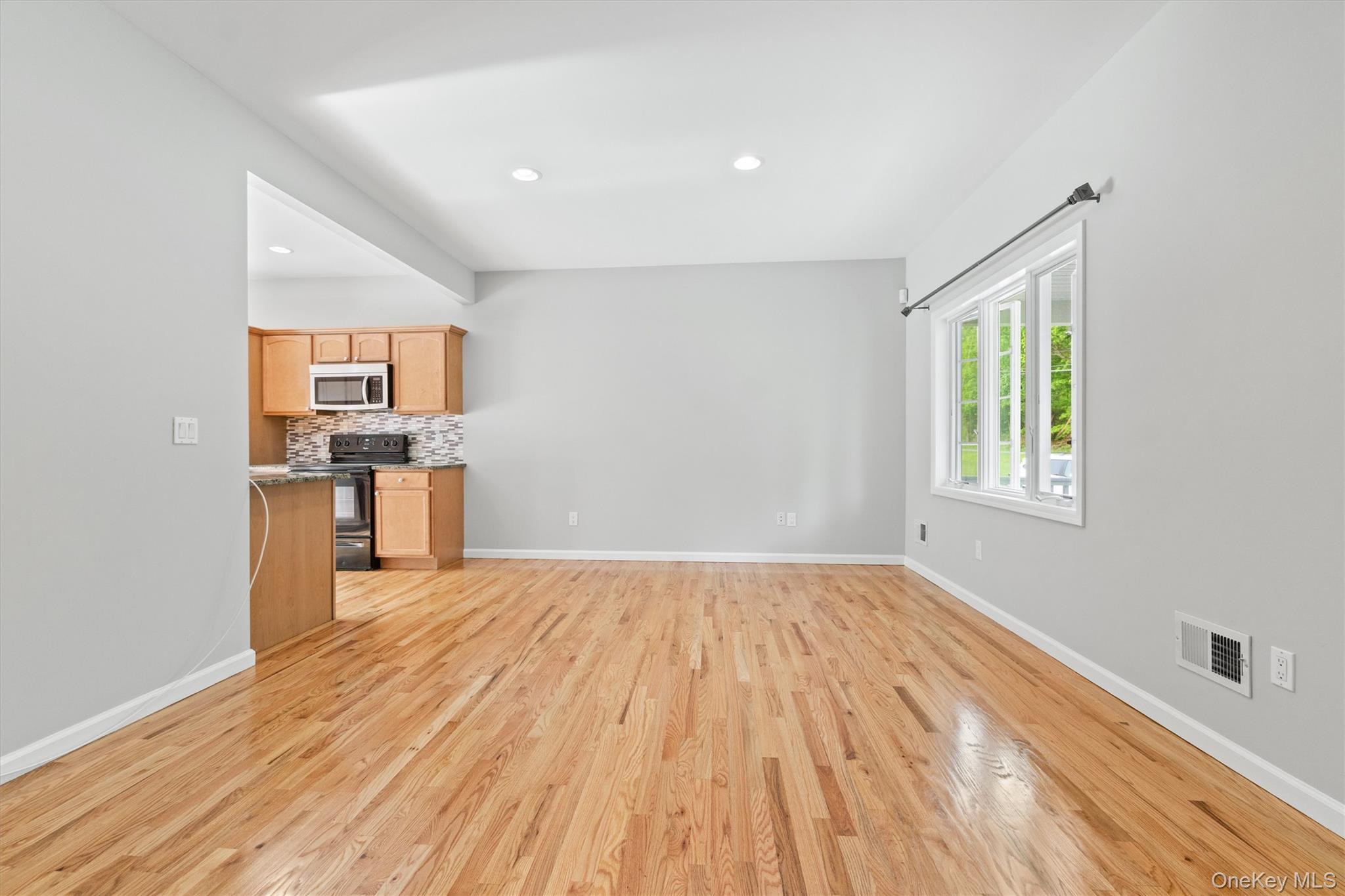 436 Jessup Road Florida, NY 10921 - Photo 6 of 45