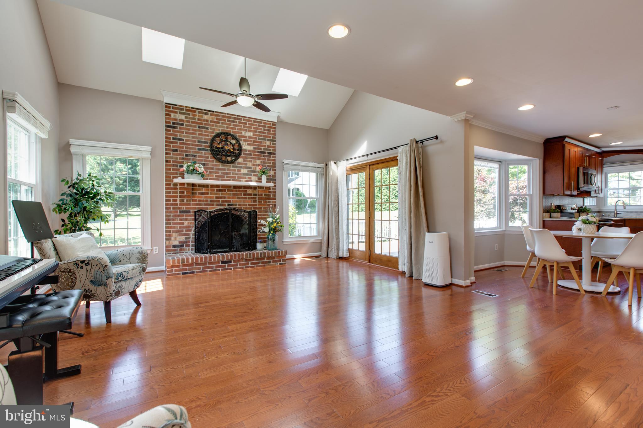 10220 Tuscany Road Ellicott City, MD 21042 - Photo 13 of 72