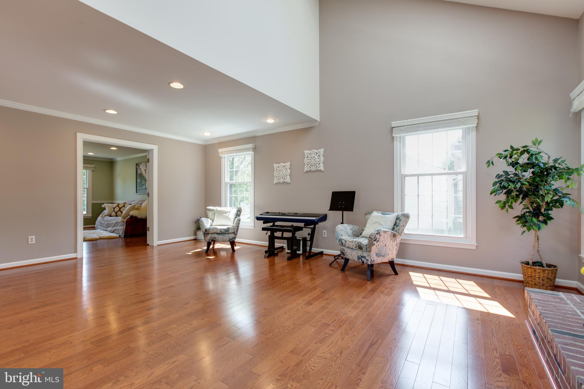 10220 Tuscany Road Ellicott City, MD 21042 - Photo 15 of 72