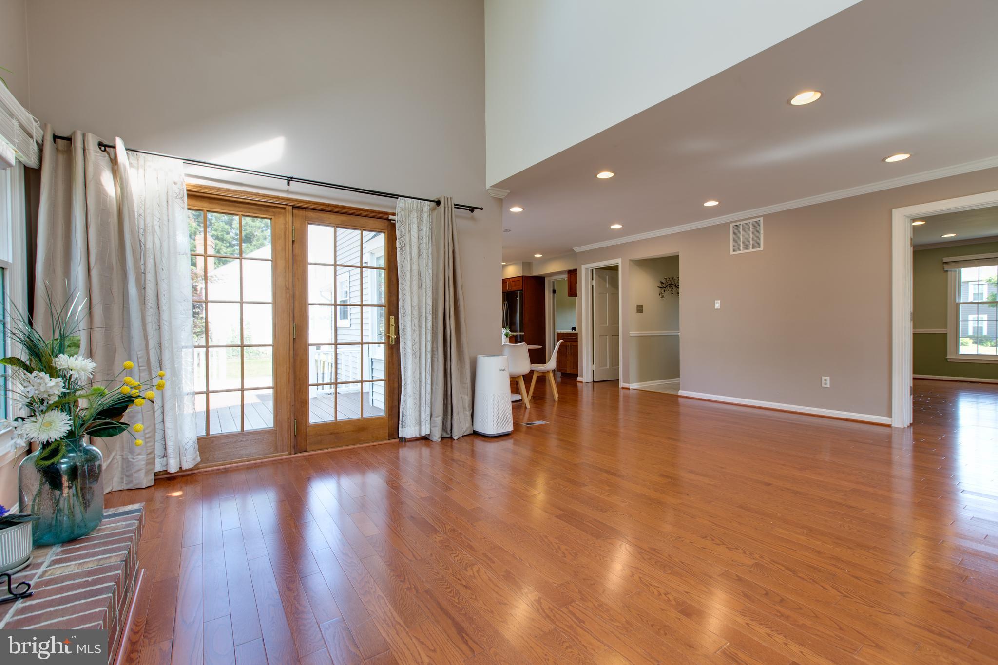 10220 Tuscany Road Ellicott City, MD 21042 - Photo 16 of 72