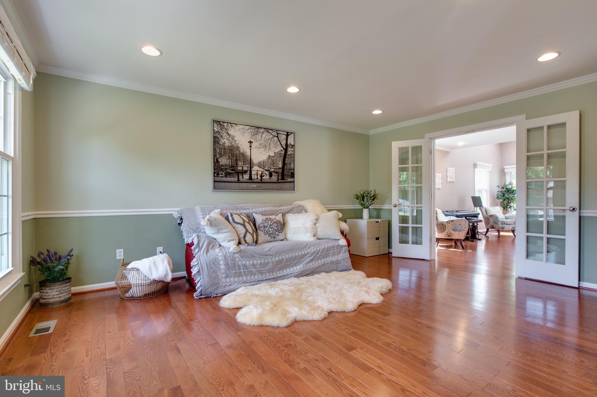 10220 Tuscany Road Ellicott City, MD 21042 - Photo 9 of 72
