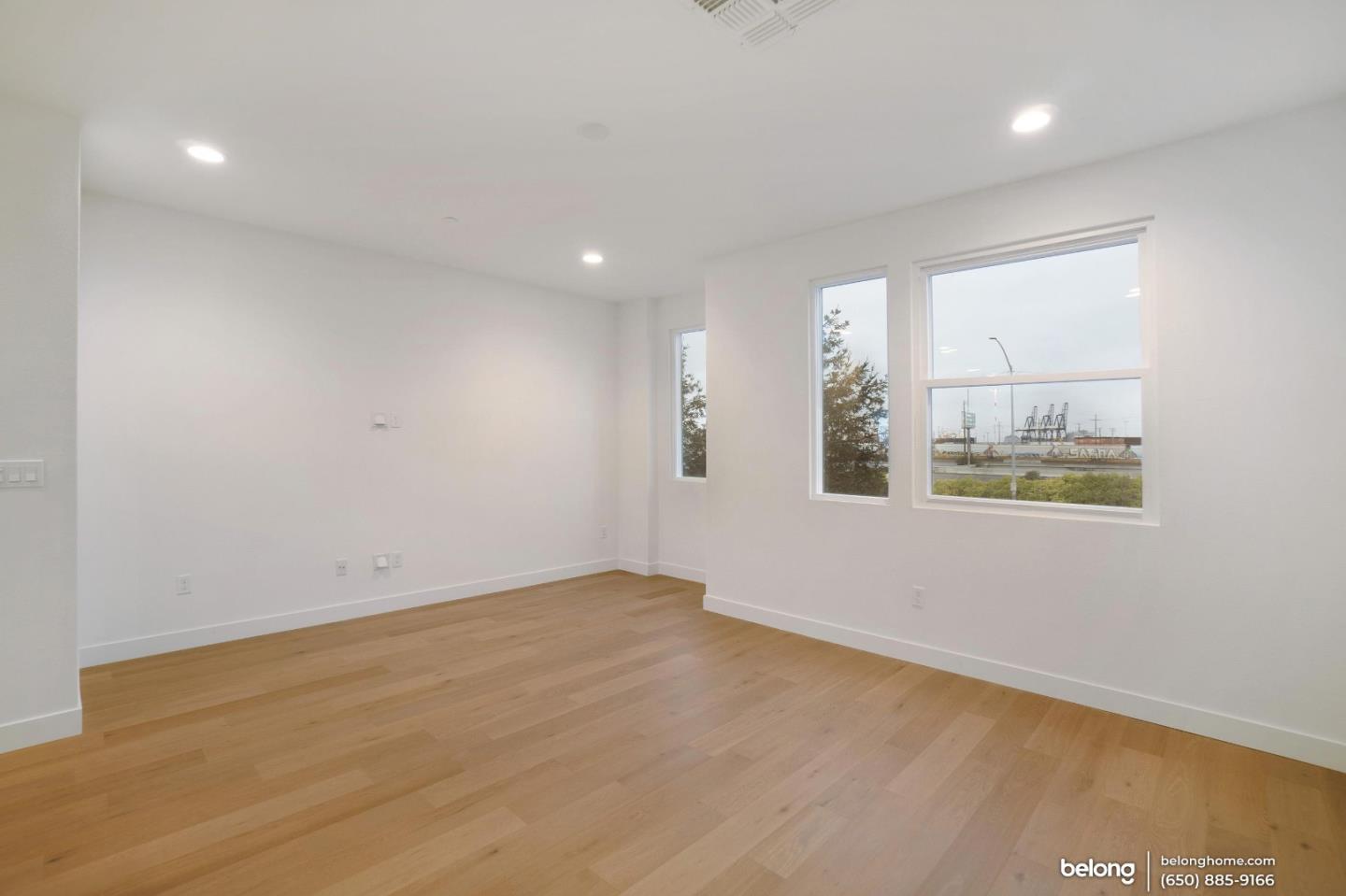 1351 Pullman Way Oakland, CA 94607 - Photo 7 of 24 an empty room with windows