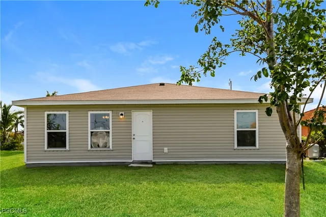 $1,595 | 1444 Northwest 31st Avenue, Cape Coral, FL 33993