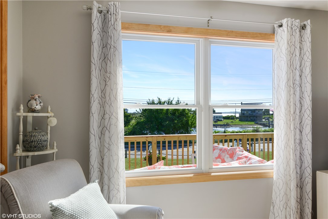 41 Weekapaug Road Westerly, RI 02891 - Photo 4 of 18 Gallery Image 4