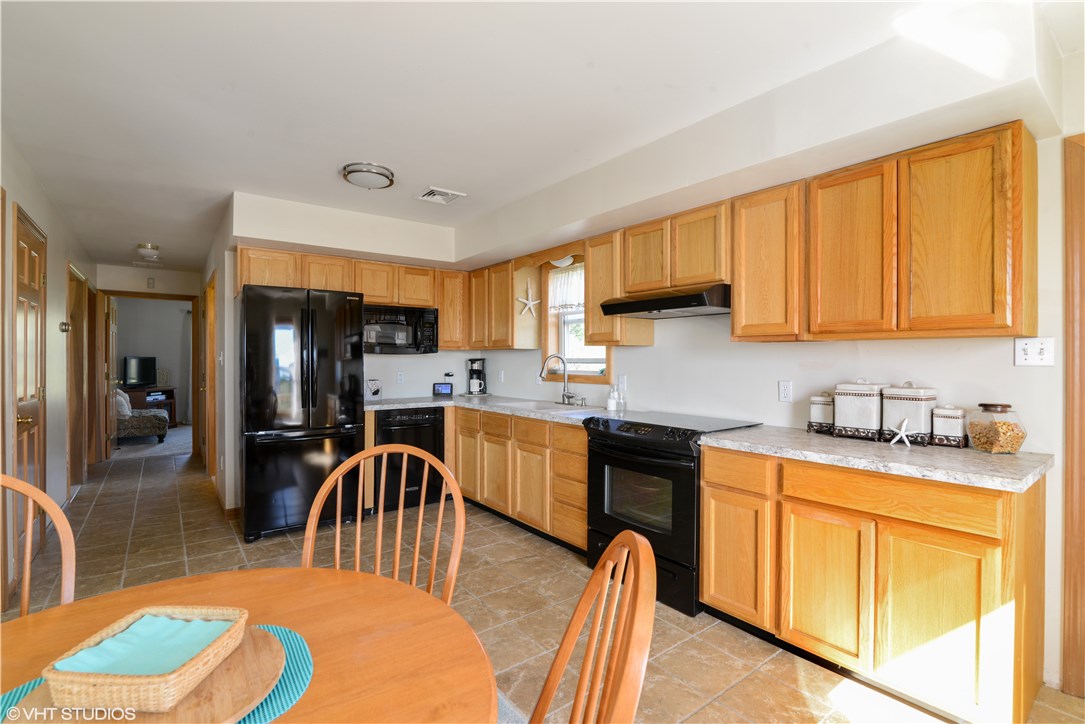 41 Weekapaug Road Westerly, RI 02891 - Photo 7 of 18 Gallery Image 7