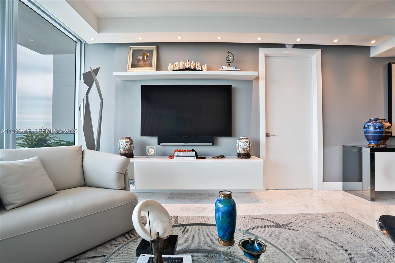 1331 Brickell Bay Drive, Unit 1609 Miami, FL 33131 - Photo 12 of 75