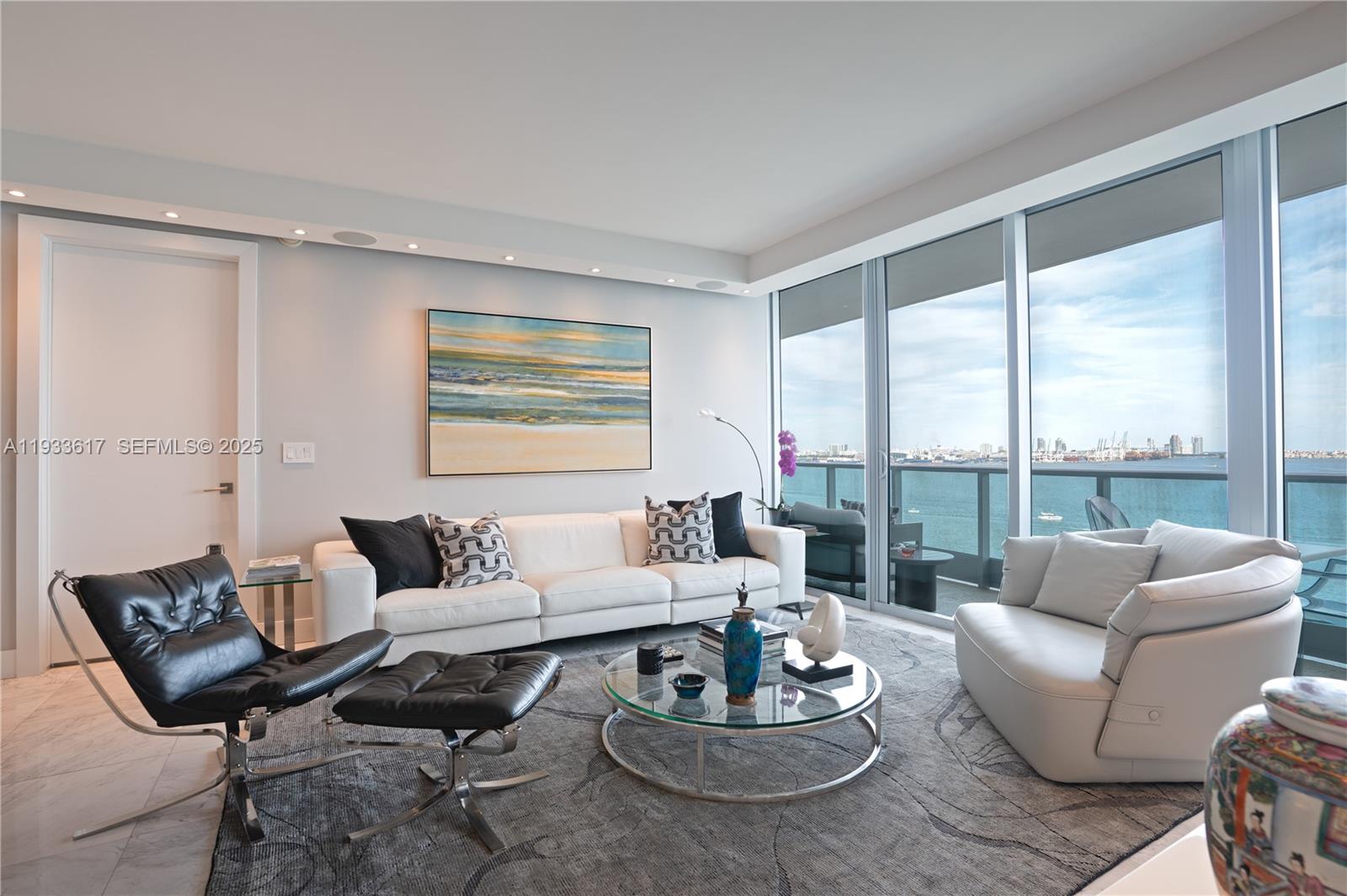 1331 Brickell Bay Drive, Unit 1609 Miami, FL 33131 - Photo 14 of 75