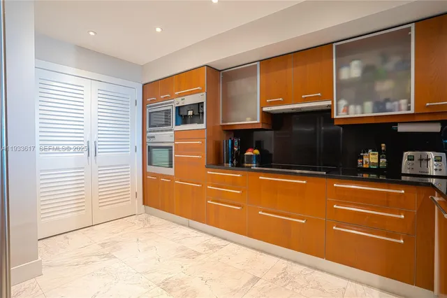 $2,139,000 | 1331 Brickell Bay Drive, Unit 1609, Miami, FL 33131