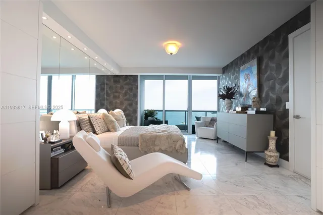 $2,139,000 | 1331 Brickell Bay Drive, Unit 1609, Miami, FL 33131