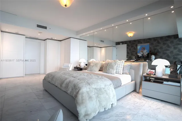 $2,139,000 | 1331 Brickell Bay Drive, Unit 1609, Miami, FL 33131