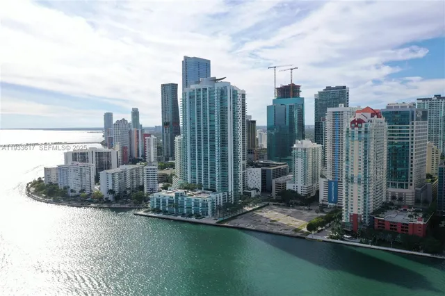 $2,139,000 | 1331 Brickell Bay Drive, Unit 1609, Miami, FL 33131