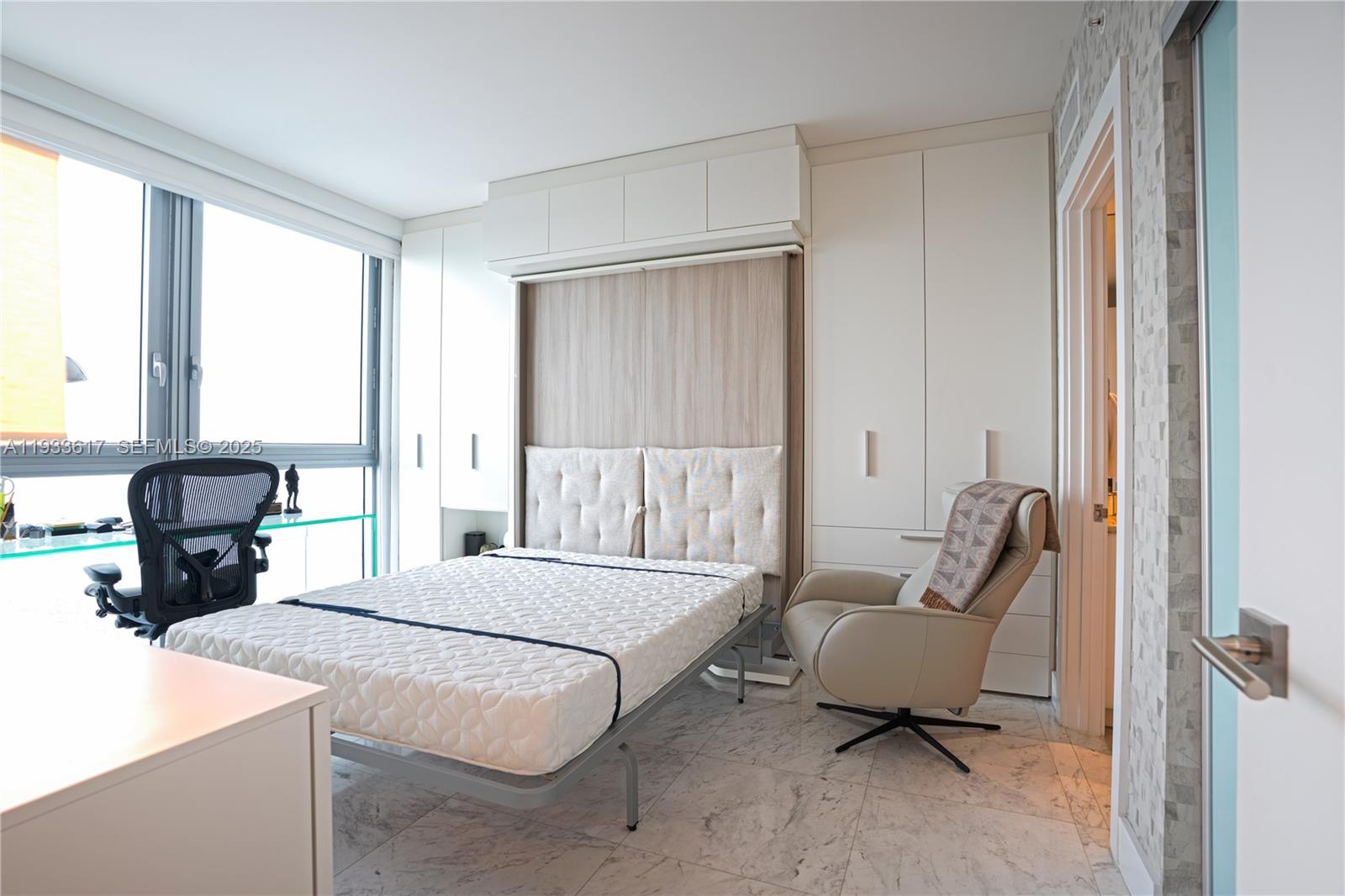 1331 Brickell Bay Drive, Unit 1609 Miami, FL 33131 - Photo 53 of 75 MURPHY BED