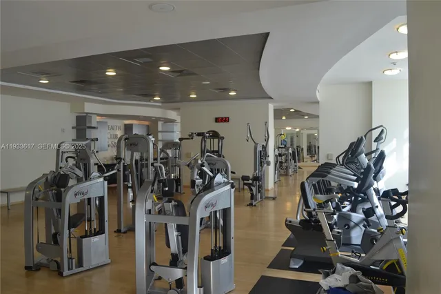 $2,139,000 | 1331 Brickell Bay Drive, Unit 1609, Miami, FL 33131