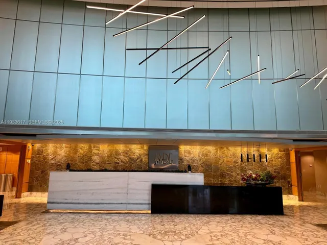 $2,139,000 | 1331 Brickell Bay Drive, Unit 1609, Miami, FL 33131