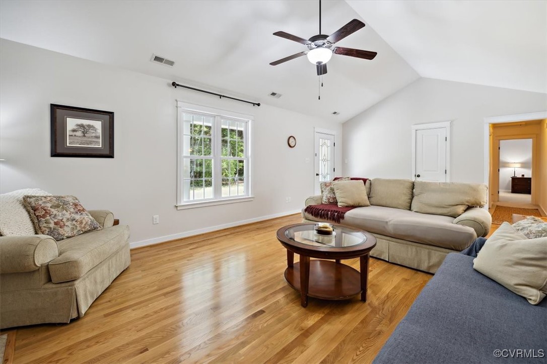 4305 Three Bridge Road Powhatan, VA 23139 - Photo 9 of 45 Gallery Image 9