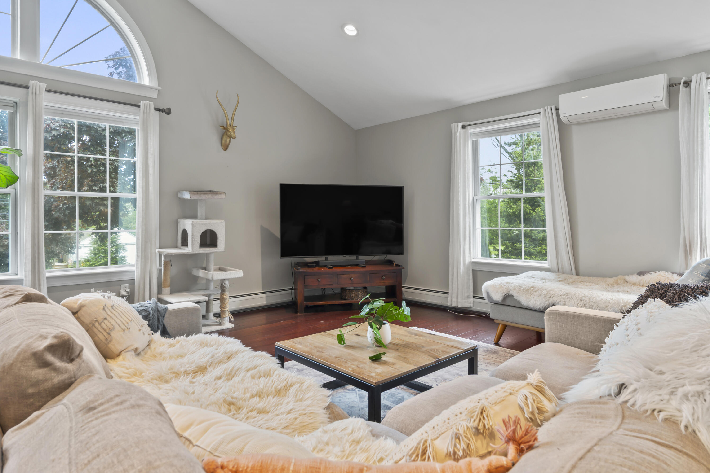 111 Scotland Bridge Road York, ME 03909 - Photo 32 of 82 Family Room