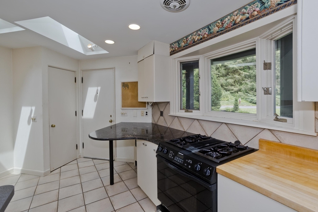 2 Red Ledge Road South Hadley, MA 01075 - Photo 13 of 42 Gallery Image 13