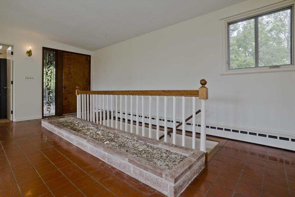 2 Red Ledge Road South Hadley, MA 01075 - Photo 10 of 42 Gallery Image 10