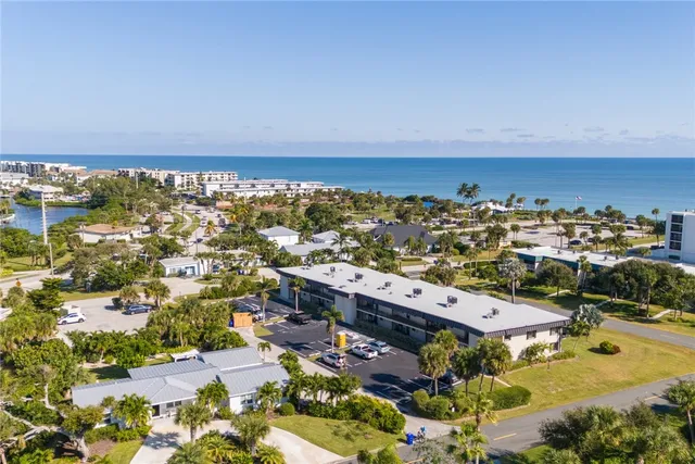 $375,000 | 4145 Silver Palm Drive, Unit 12, Vero Beach, FL 32963