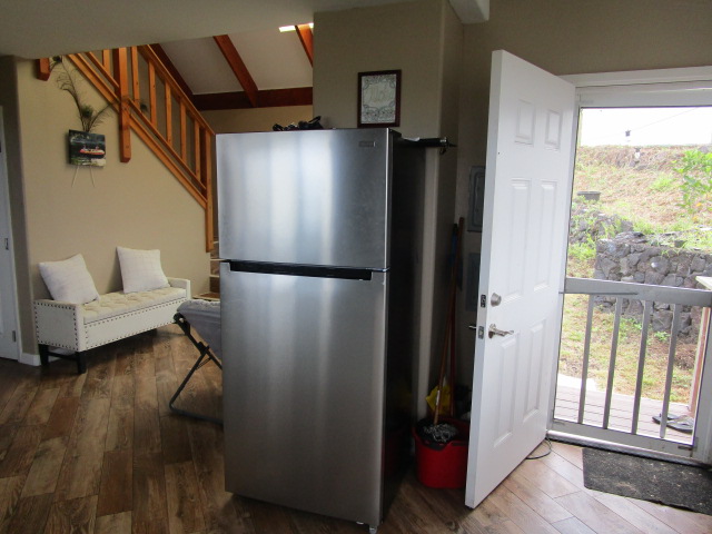 89-902 Rd Road Captain Cook, HI 96704 - Photo 7 of 30 a view of a livingroom with furniture and a window