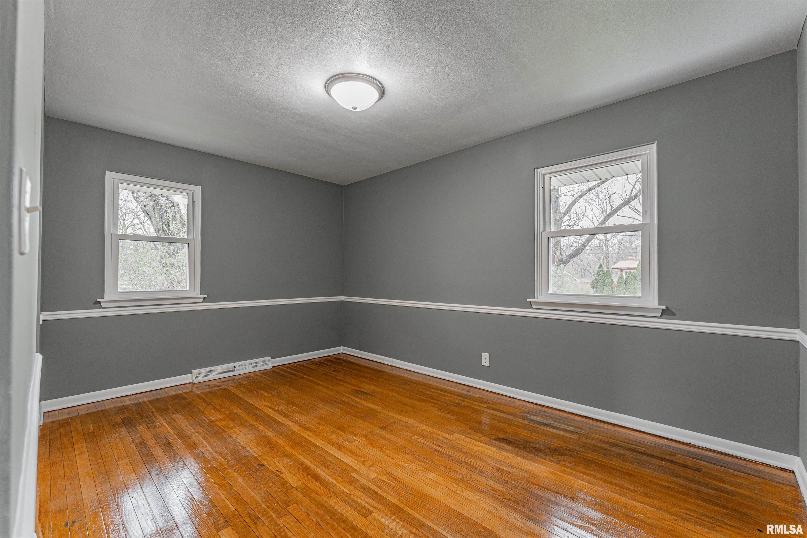 4615 East Lyndale Road Peoria, IL 61614 - Photo 19 of 25